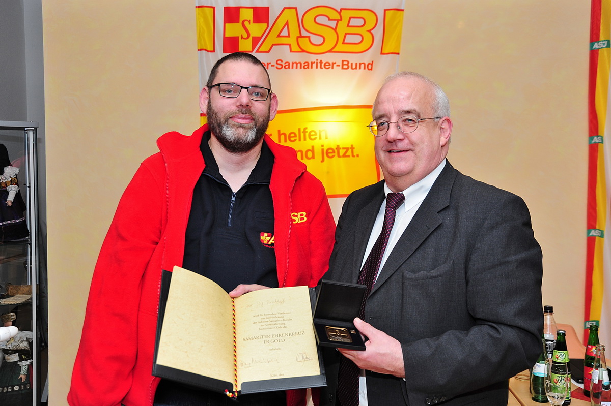 Jörg Brockhoff erhält Ehrenkreuz in Gold des Arbeiter-Samariter-Bund