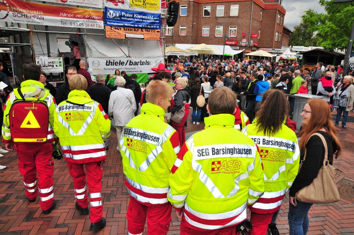 Samaritern sichern das Stadtfest Barsinghausen